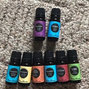 8 Essential Oils 10ml